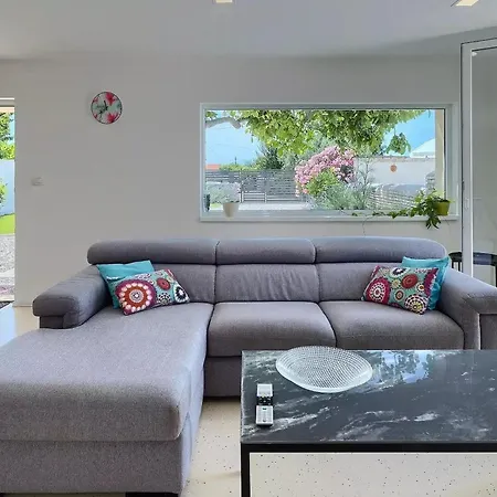 Antonici * メドゥリン