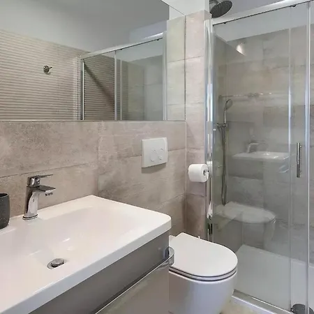 Antonici * メドゥリン