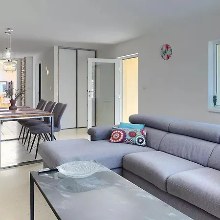 Antonici 別荘 メドゥリン