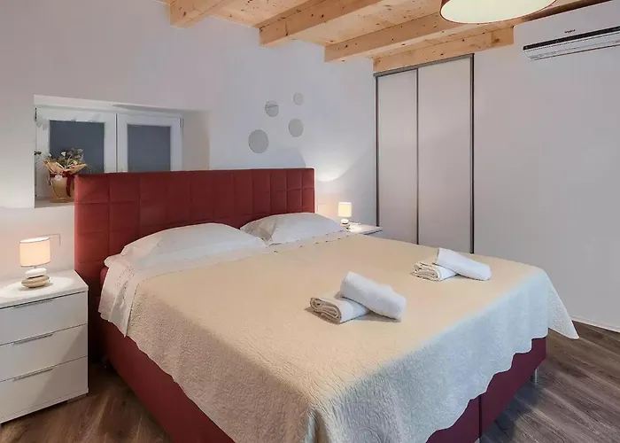 펜션 Antonici 메덜린